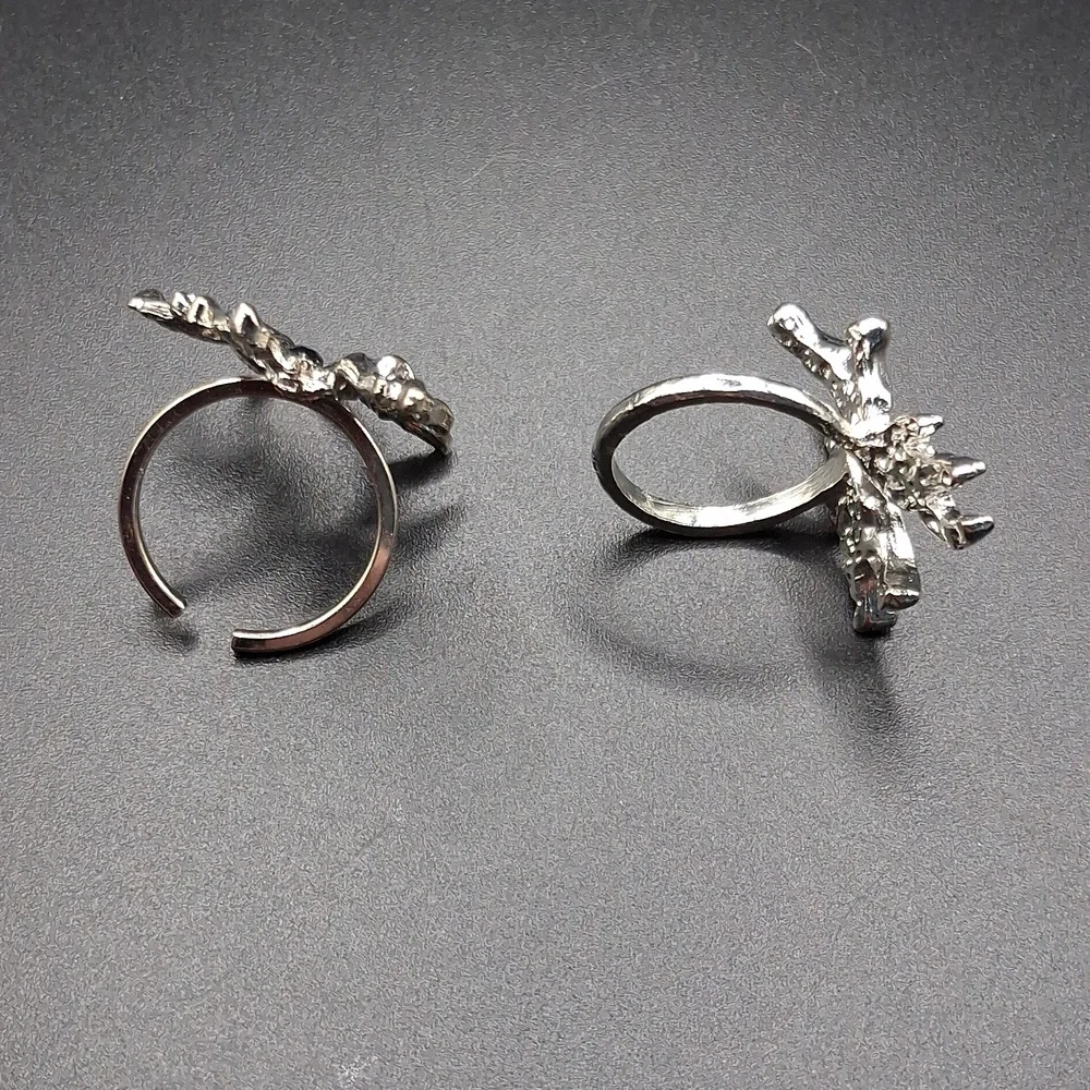 NWT Adorable Boho Silver Exaggerated Butterfly Adjustable Set Of Two Rings!!